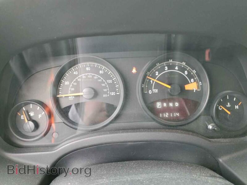 2015 Jeep COMPASS (VIN 1C4NJDBB1FD393047) — photo 9 of 12