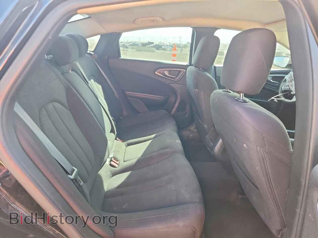 2015 CHRYSLER 200 - VIN: 1C3CCCAB2FN528421 - Photo 10