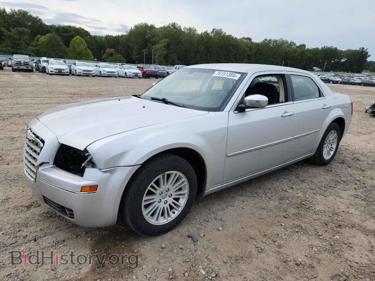 Photo 2C3CA1CV7AH320358 - CHRYSLER 300 2010