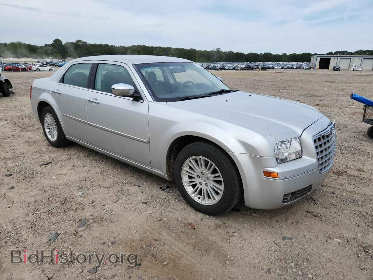 2010 CHRYSLER 300 - VIN: 2C3CA1CV7AH320358 - Фото 4