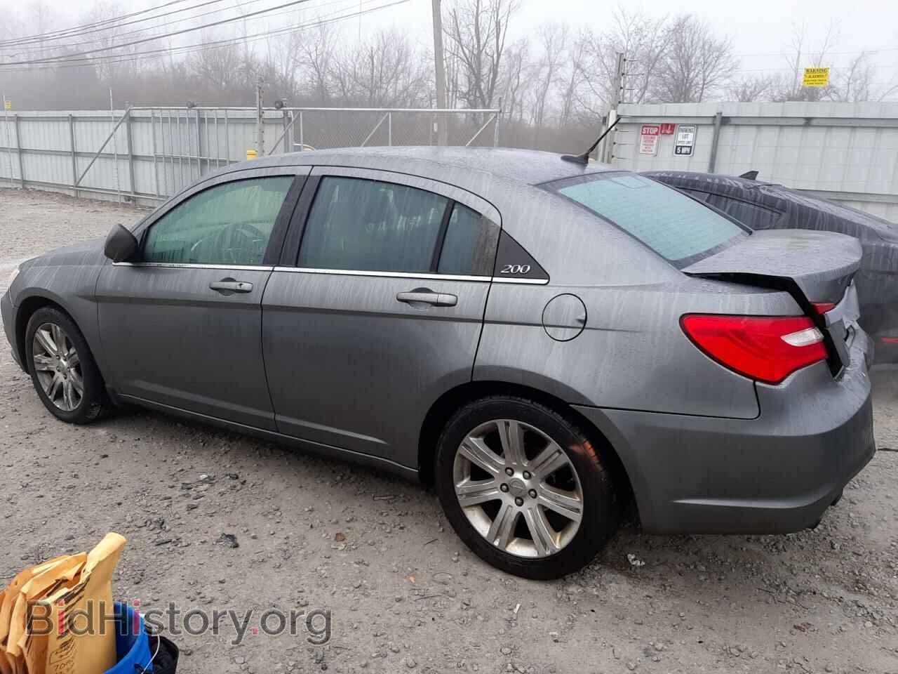 2012 CHRYSLER 200 - VIN: 1C3CCBBG7CN299895 - Фото 2