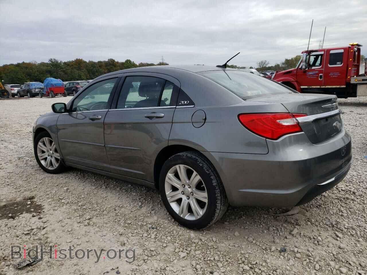2012 CHRYSLER 200 - VIN: 1C3CCBAB7CN207979 - Фото 2