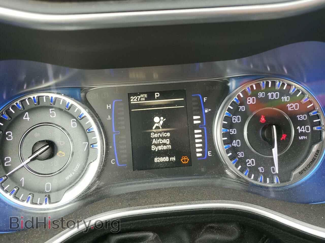 2016 CHRYSLER 200 - VIN: 1C3CCCAB5GN159782 - Фото 9