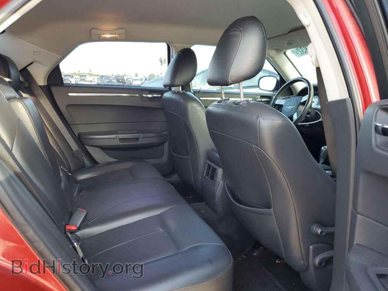 2010 CHRYSLER 300 - VIN: 2C3CA5CV0AH324792 - Фото 10