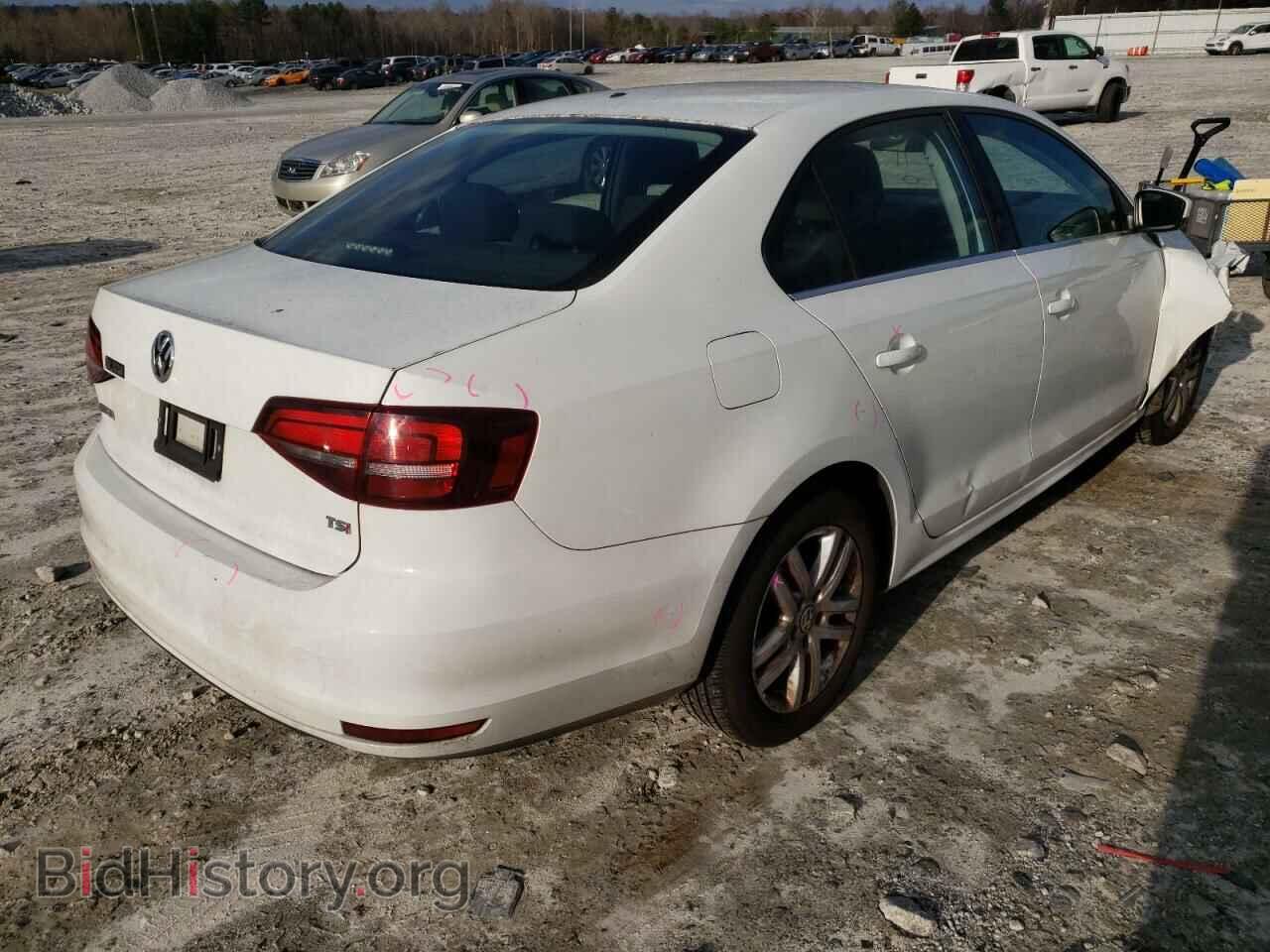 2017 VOLKSWAGEN JETTA - VIN: 3VW2B7AJ9HM285144 - Фото 4