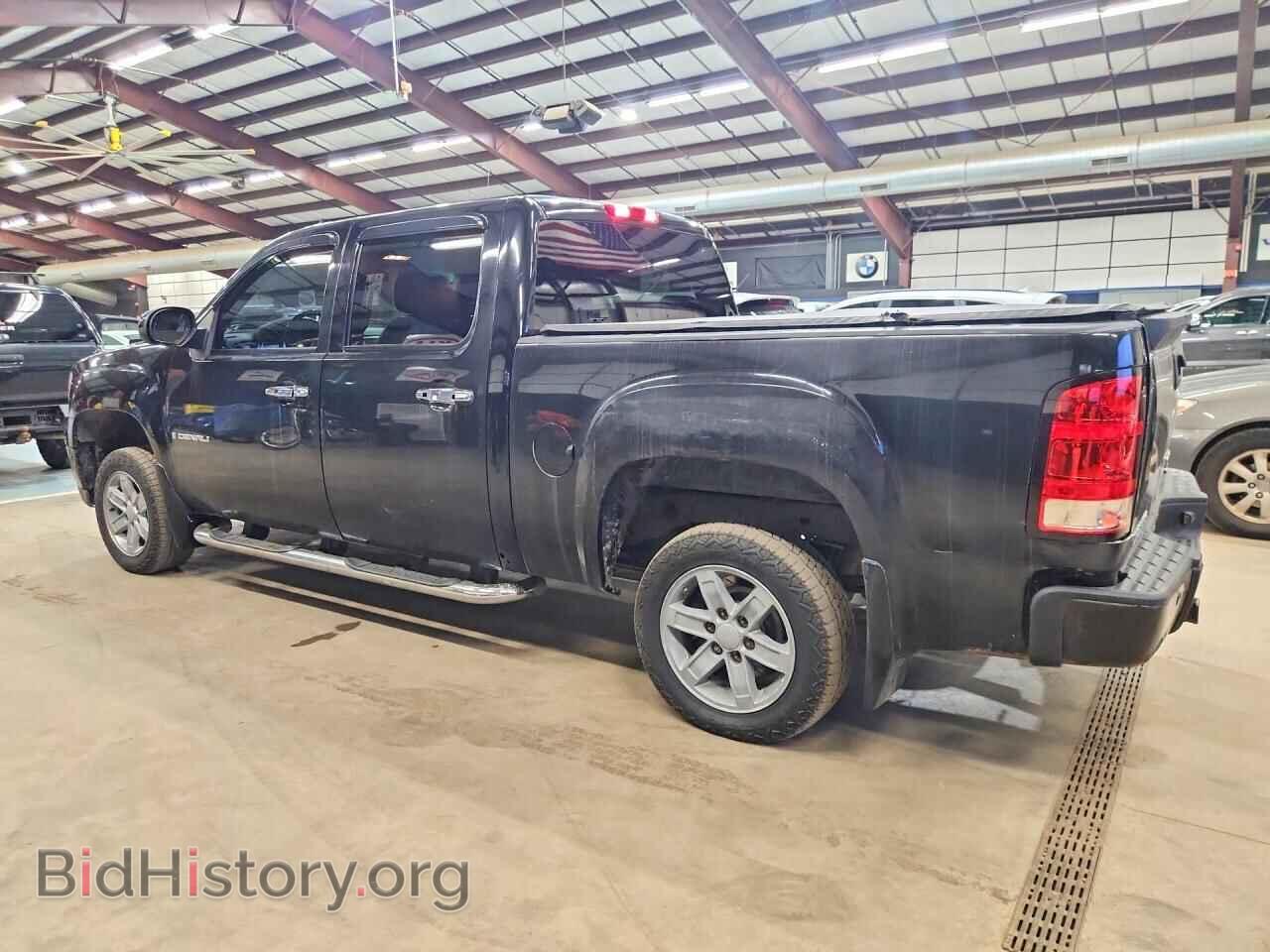 2007 GMC SIERRA - VIN: 2GTEK638071698841 - Photo 2