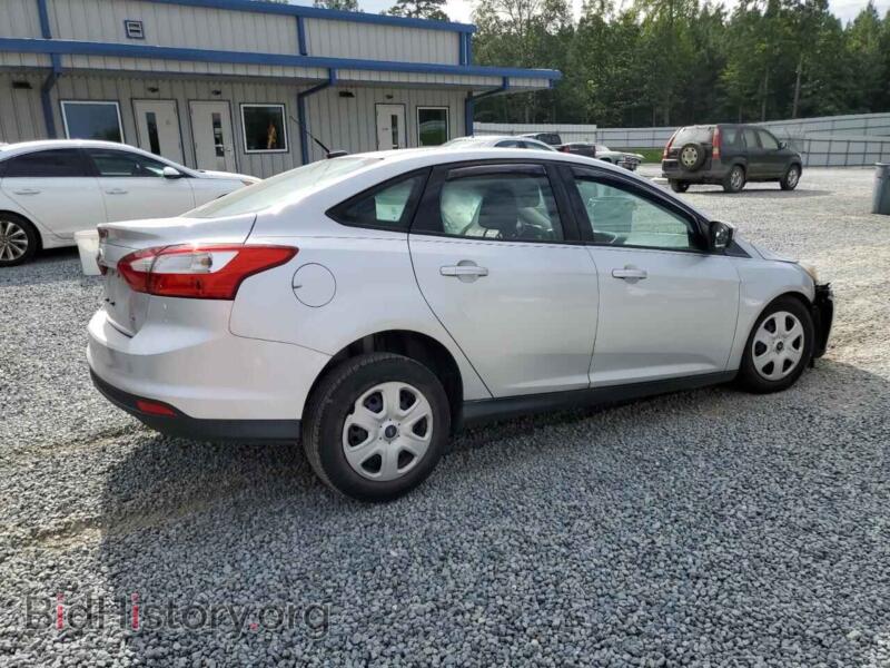 2012 Ford FOCUS (VIN 1FAHP3F29CL207875) — photo 3 of 14