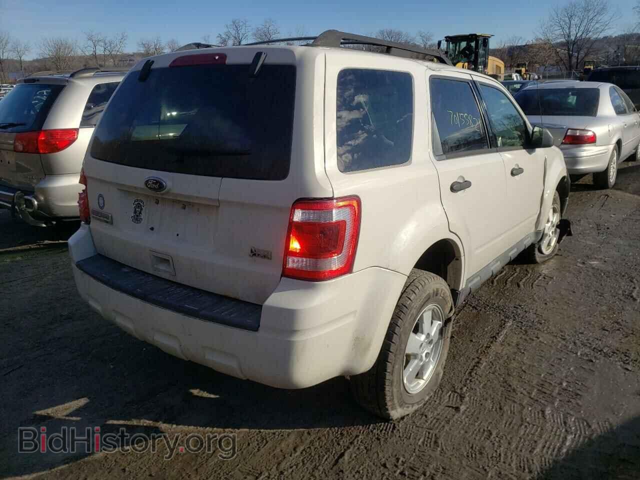 2011 FORD ESCAPE - VIN: 1FMCU0DG4BKA66613 - Фото 4