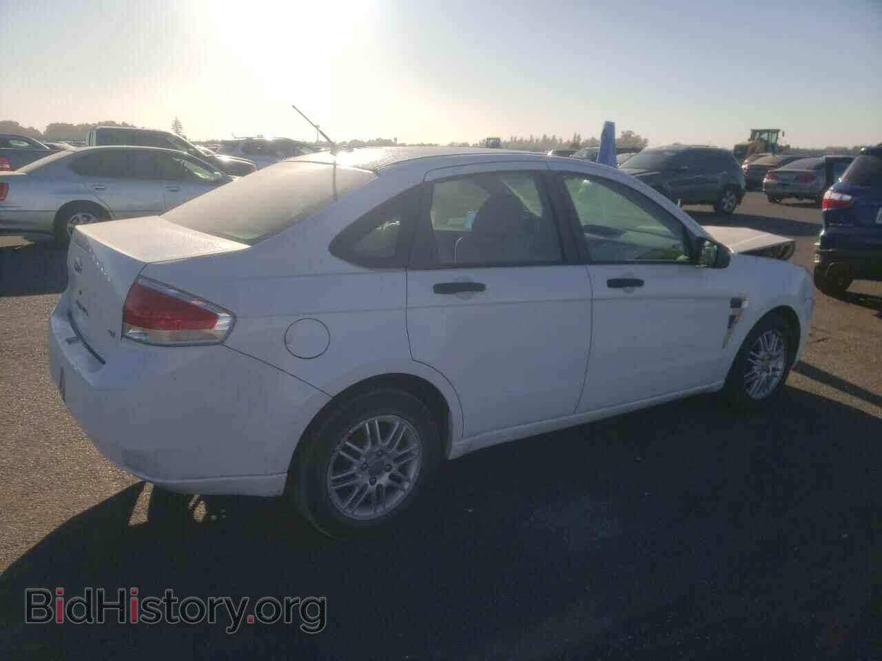 2008 FORD FOCUS - VIN: 1FAHP35N98W199052 - Фото 3