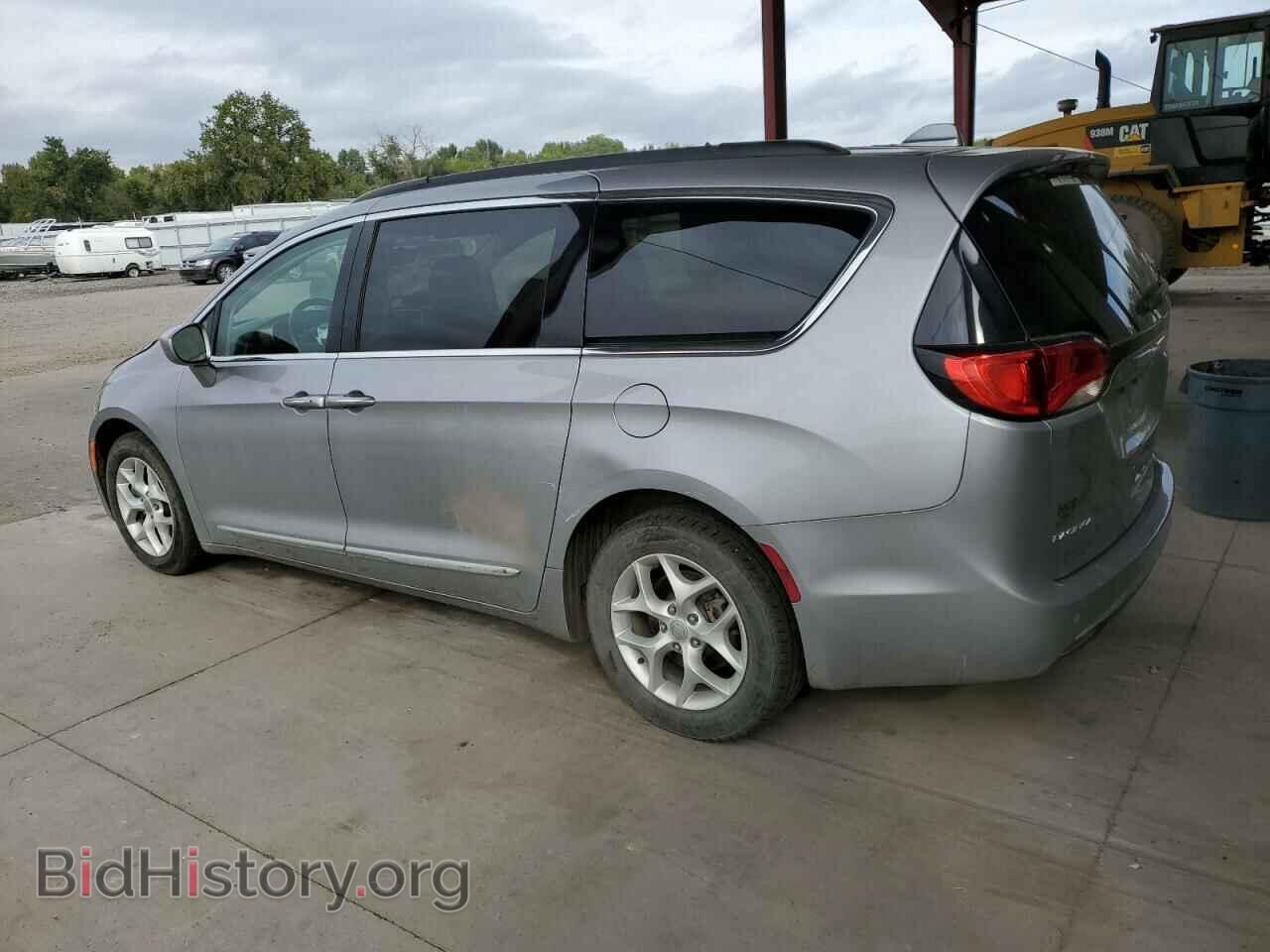 2017 CHRYSLER PACIFICA - VIN: 2C4RC1BG7HR820463 - Photo 2
