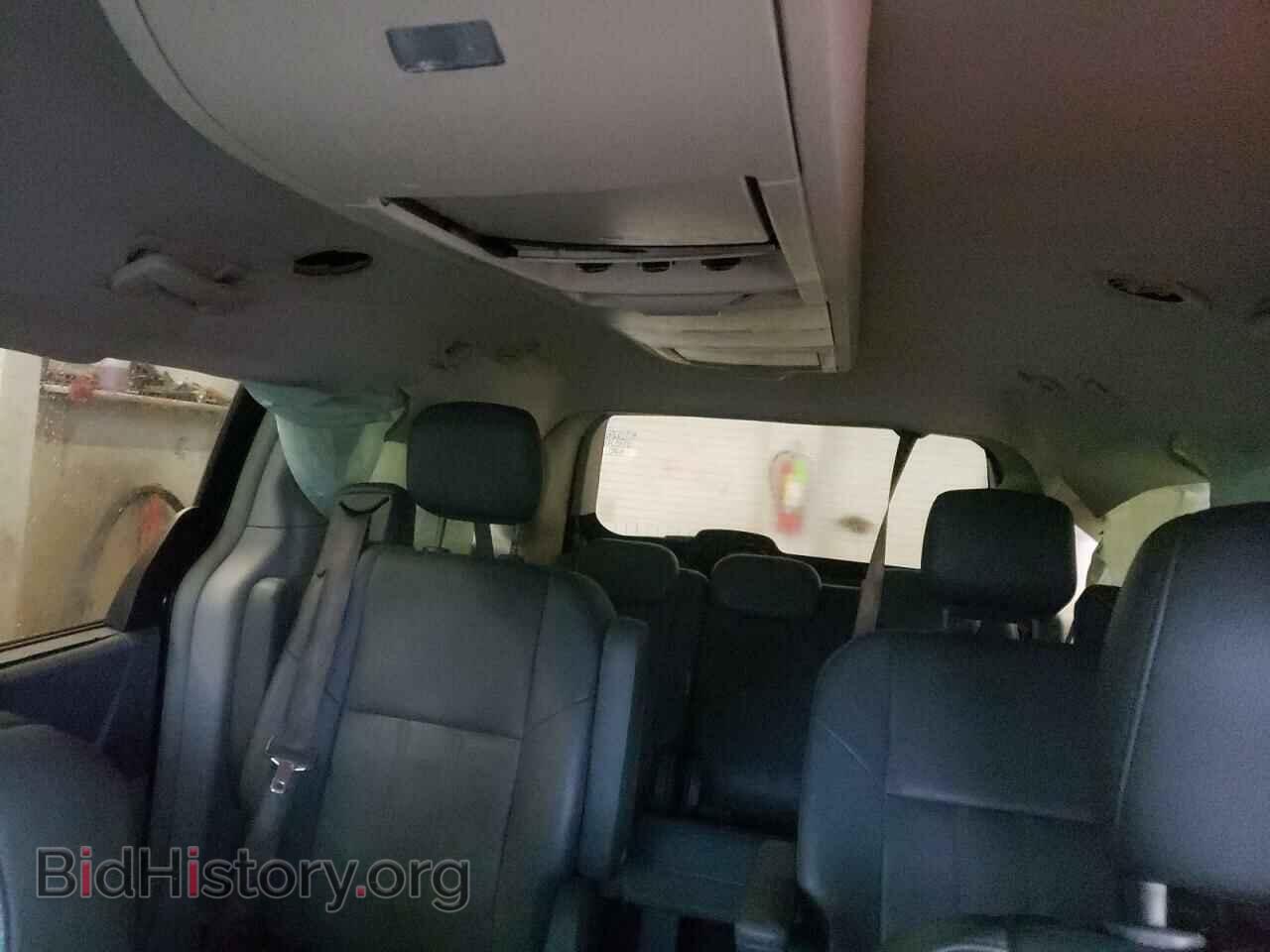 2008 CHRYSLER MINIVAN - VIN: 2A8HR54P98R709923 - Фото 10