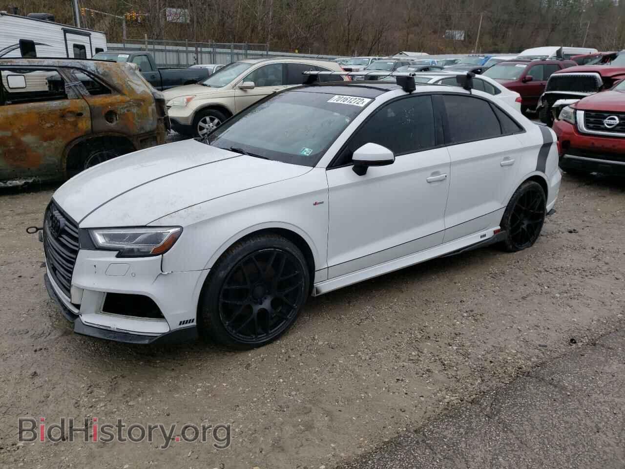 Photo WAUJ8GFF7J1016772 - AUDI A3 2018