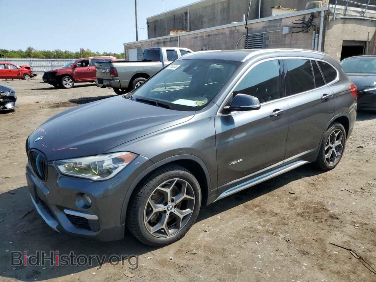 Фотография WBXHT3C38G5E51004 - BMW X1 2016