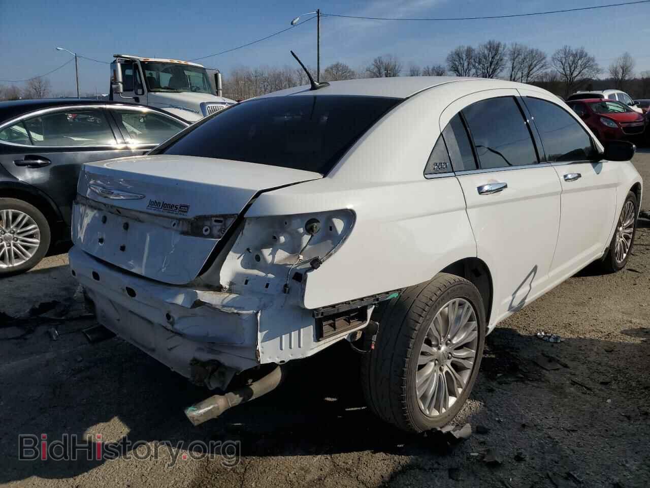 2012 CHRYSLER 200 - VIN: 1C3CCBCG0CN180200 - Фото 3
