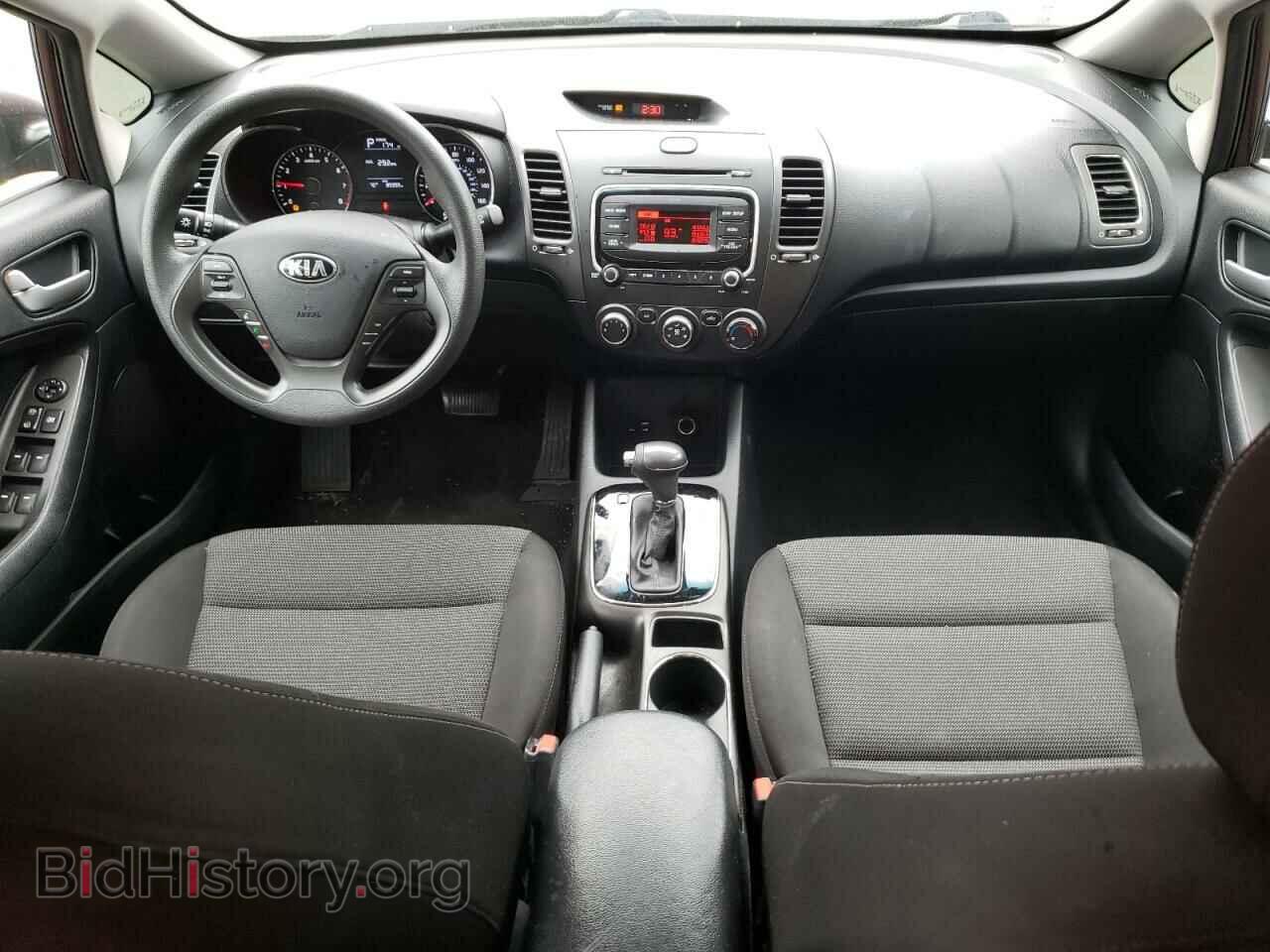 2017 KIA FORTE - VIN: 3KPFK4A78HE067908 - Фото 8