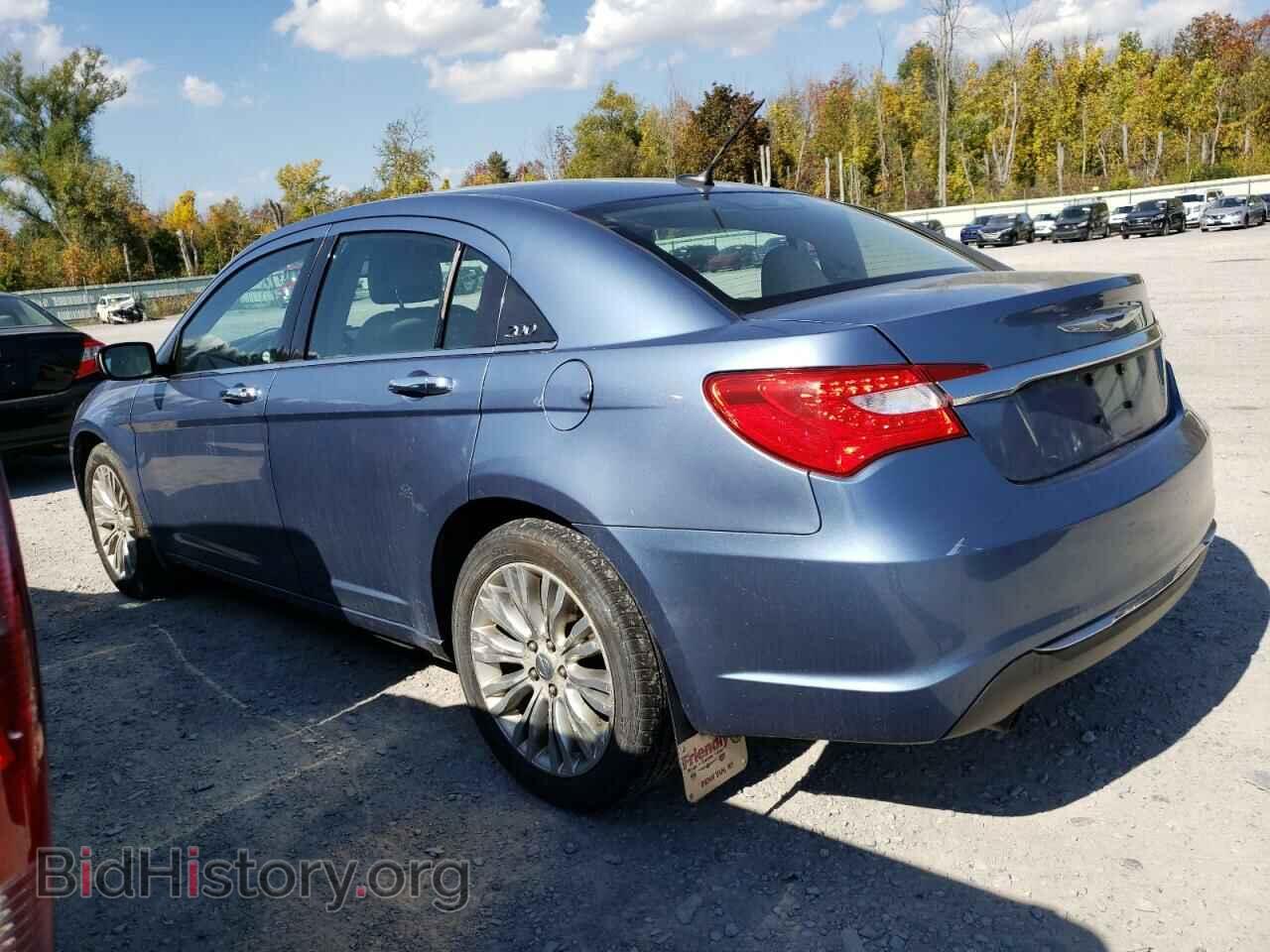 2011 CHRYSLER 200 - VIN: 1C3BC2FG4BN610803 - Фото 2