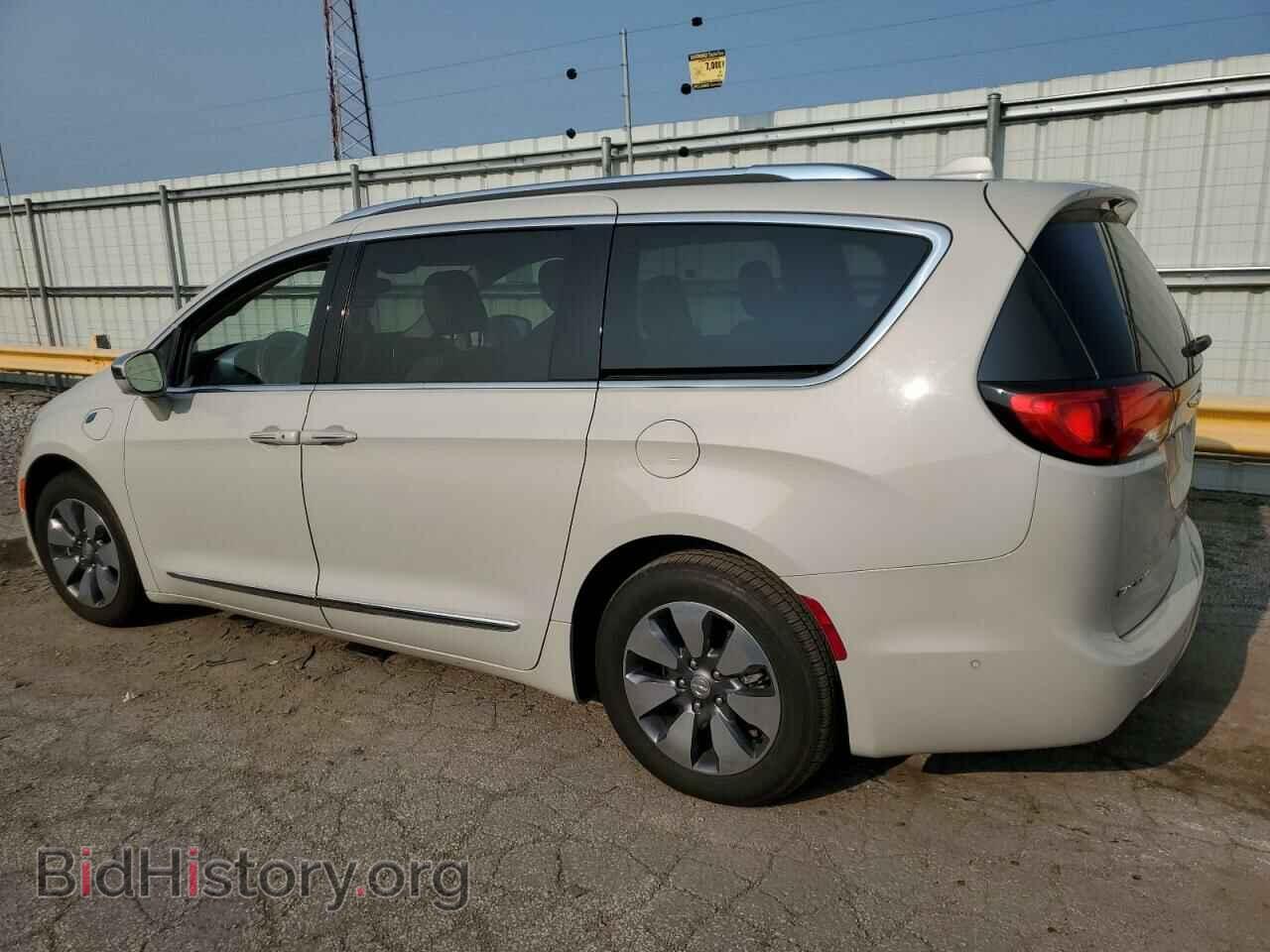2017 CHRYSLER PACIFICA - VIN: 2C4RC1N71HR685055 - Photo 2