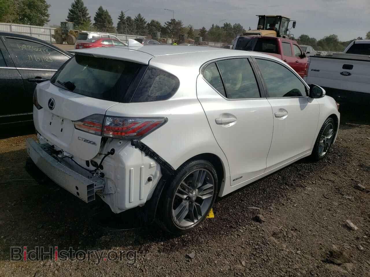 2014 LEXUS CT 200 - VIN: JTHKD5BH4E2175374 - Photo 3