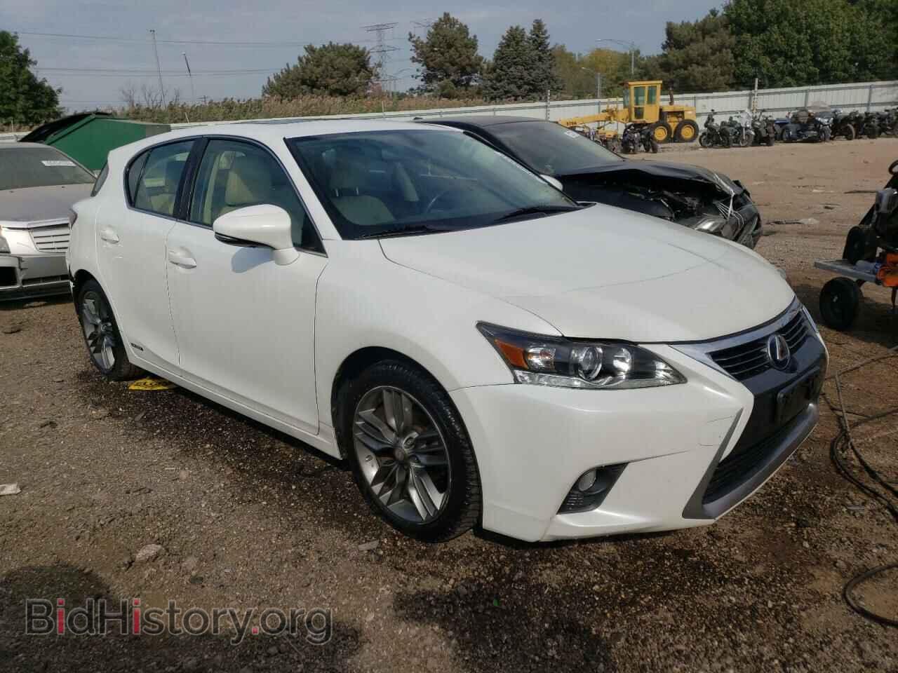 2014 LEXUS CT 200 - VIN: JTHKD5BH4E2175374 - Photo 4