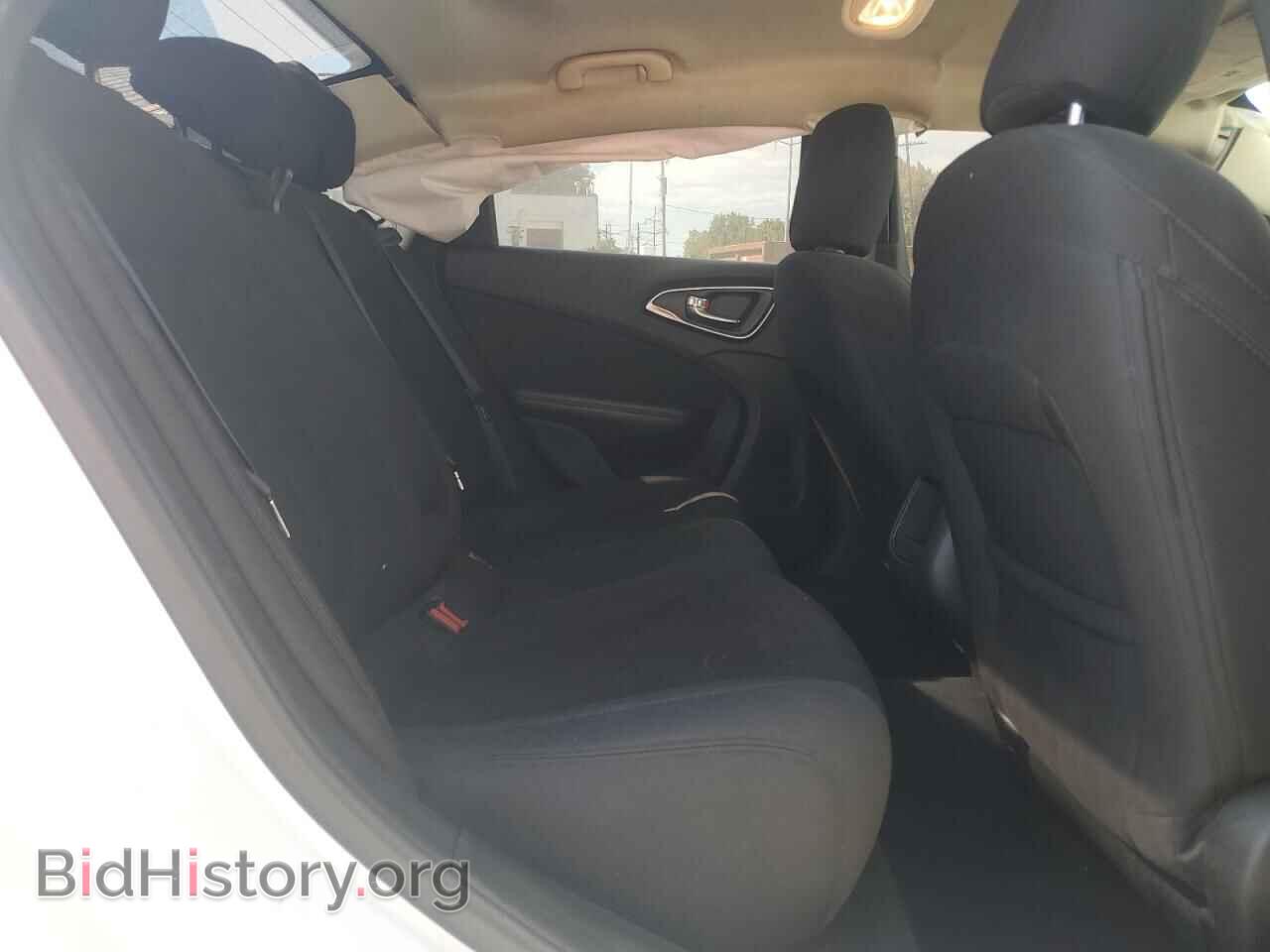 2015 CHRYSLER 200 - VIN: 1C3CCCAB8FN654587 - Фото 10
