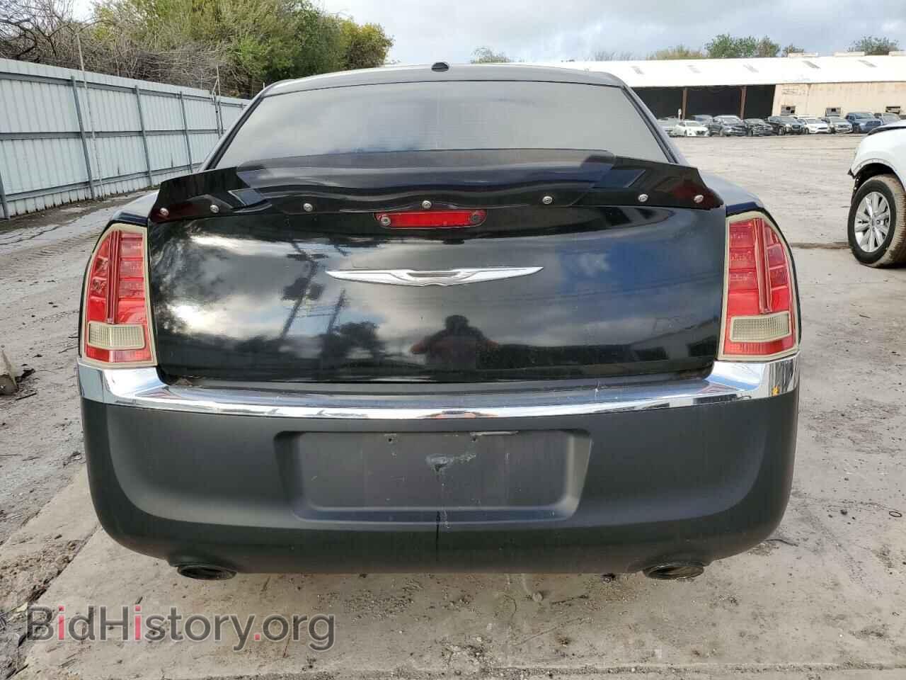 2013 CHRYSLER 300 - VIN: 2C3CCAAG9DH614010 - Фото 6