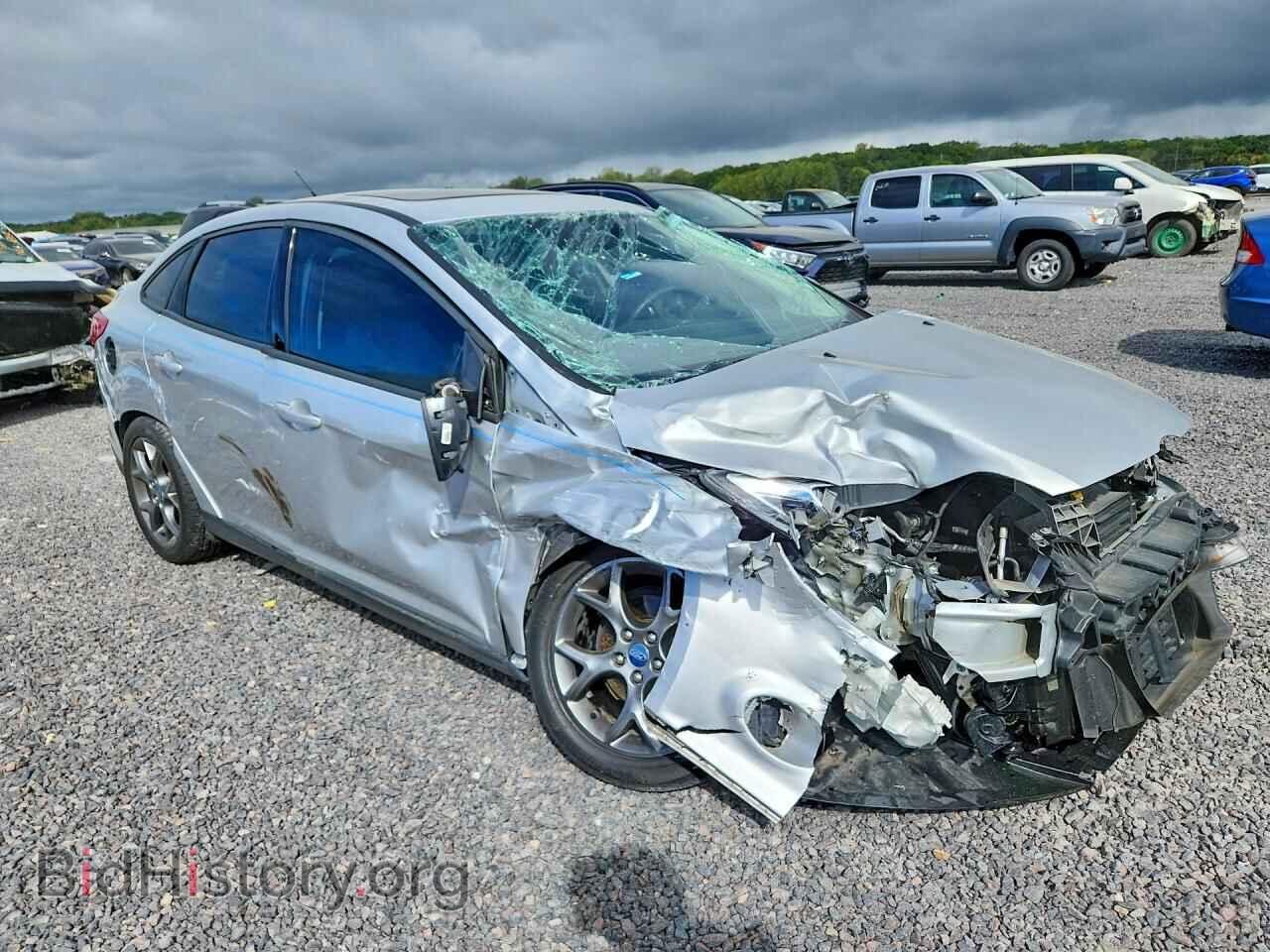 2013 FORD FOCUS - VIN: 1FADP3F2XDL138985 - Photo 4