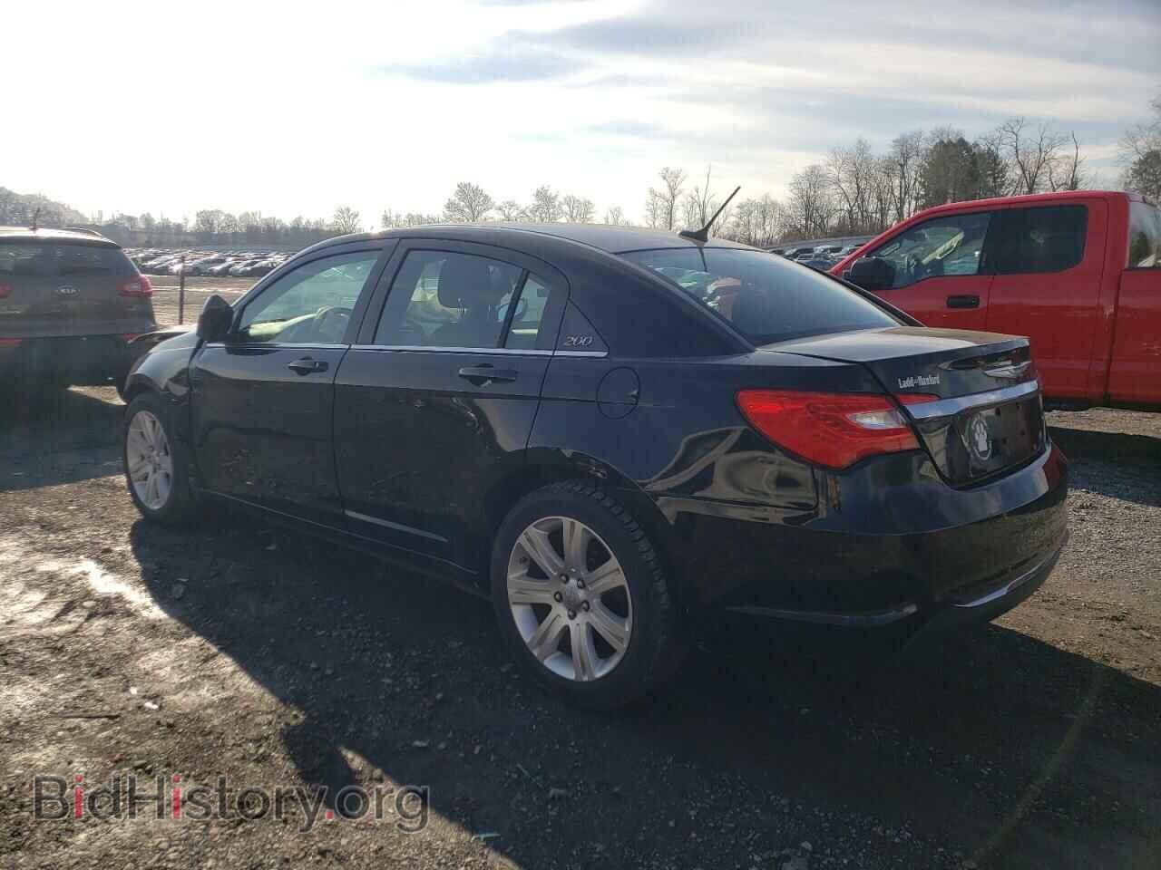 2011 CHRYSLER 200 - VIN: 1C3BC1FB5BN612560 - Фото 2