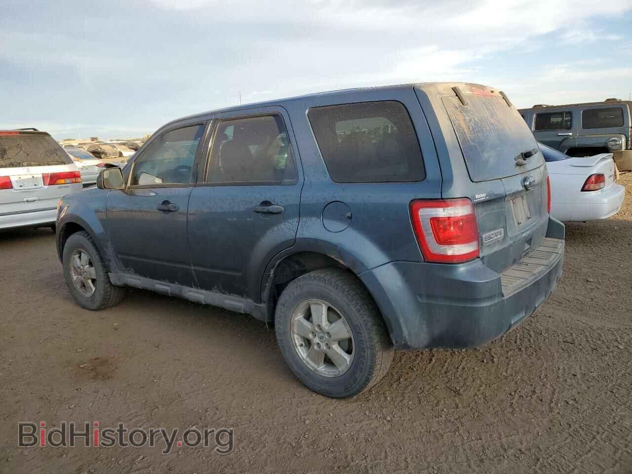 2011 FORD ESCAPE - VIN: 1FMCU0C75BKC10395 - Фото 2