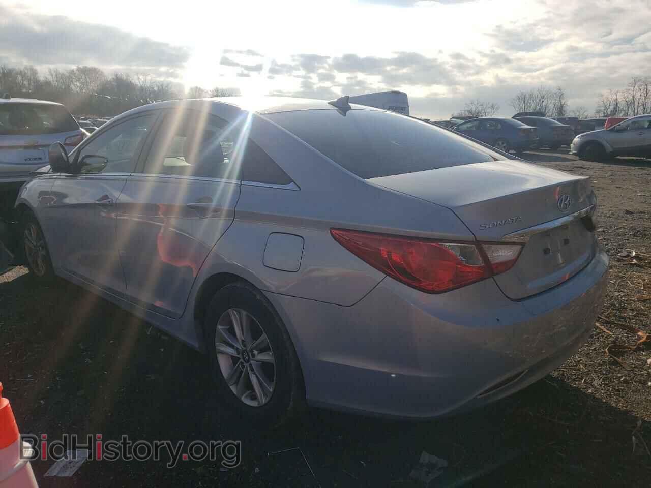 2013 HYUNDAI SONATA - VIN: 5NPEB4AC1DH666888 - Фото 2