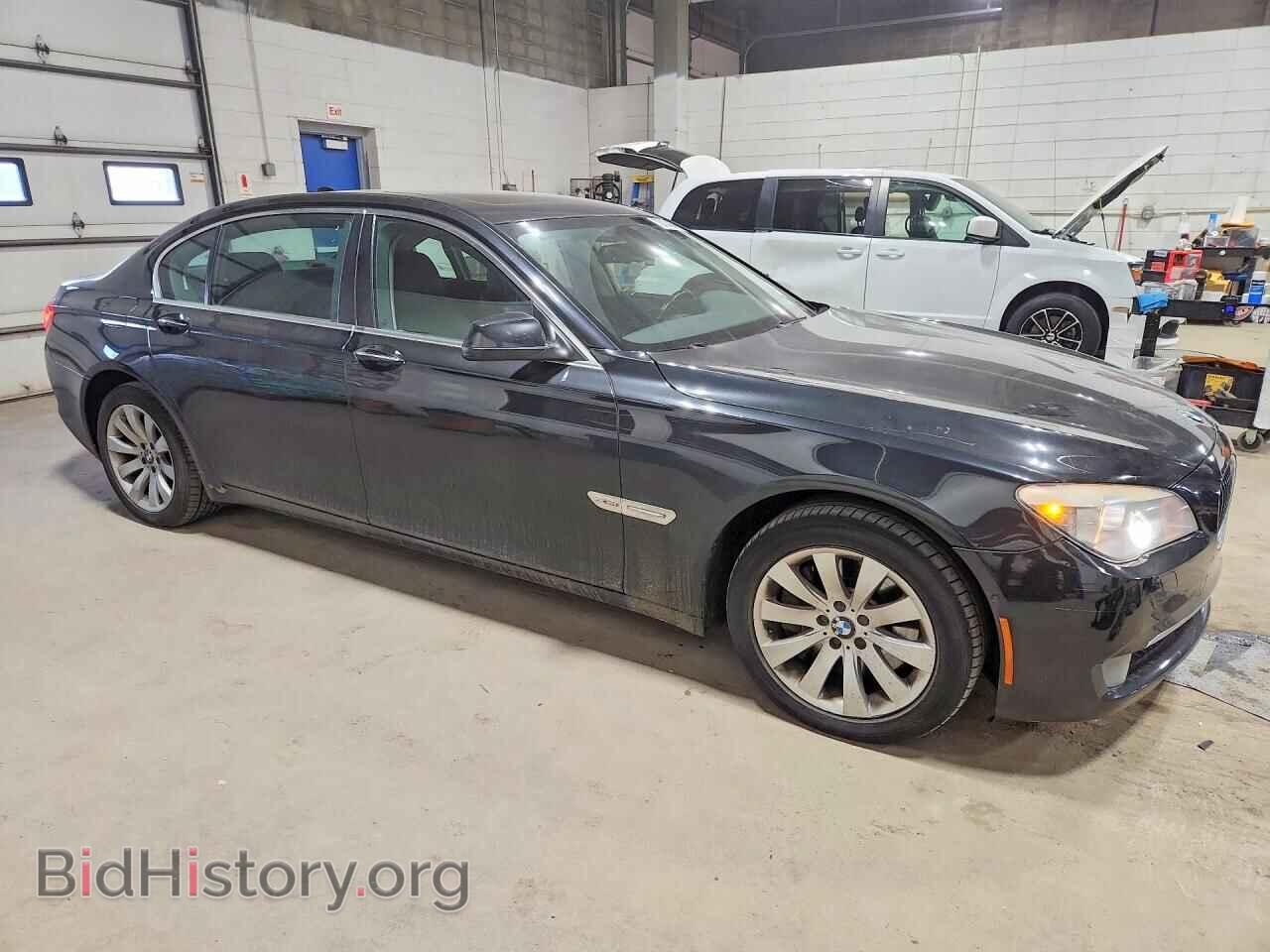 2011 BMW 7 SERIES - VIN: WBAKC8C51BC433489 - Photo 4