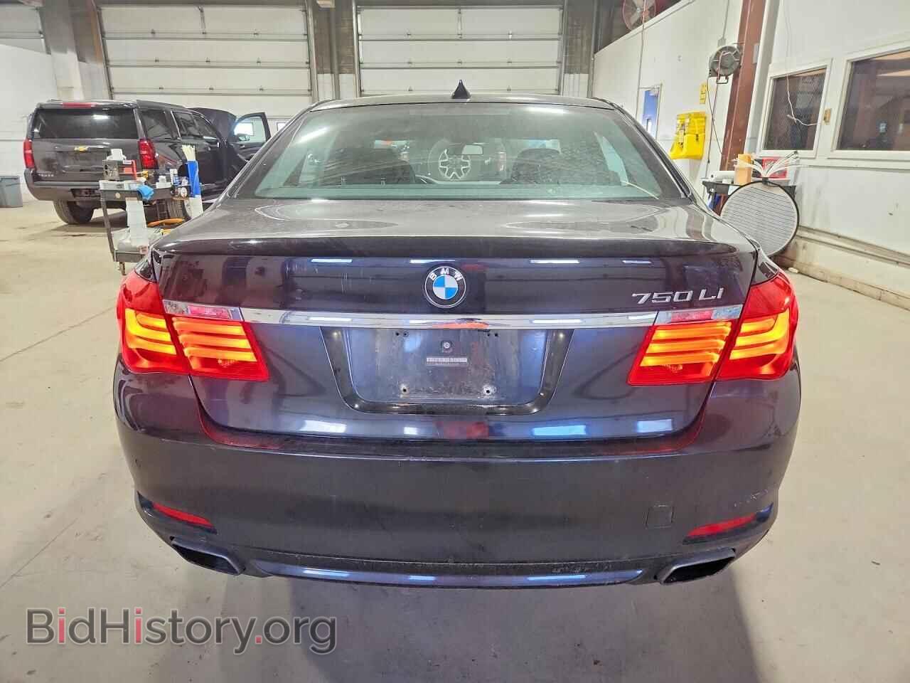2011 BMW 7 SERIES - VIN: WBAKC8C51BC433489 - Photo 6