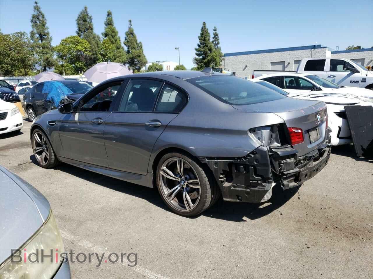 2013 BMW M5 - VIN: WBSFV9C54DD095872 - Фото 2