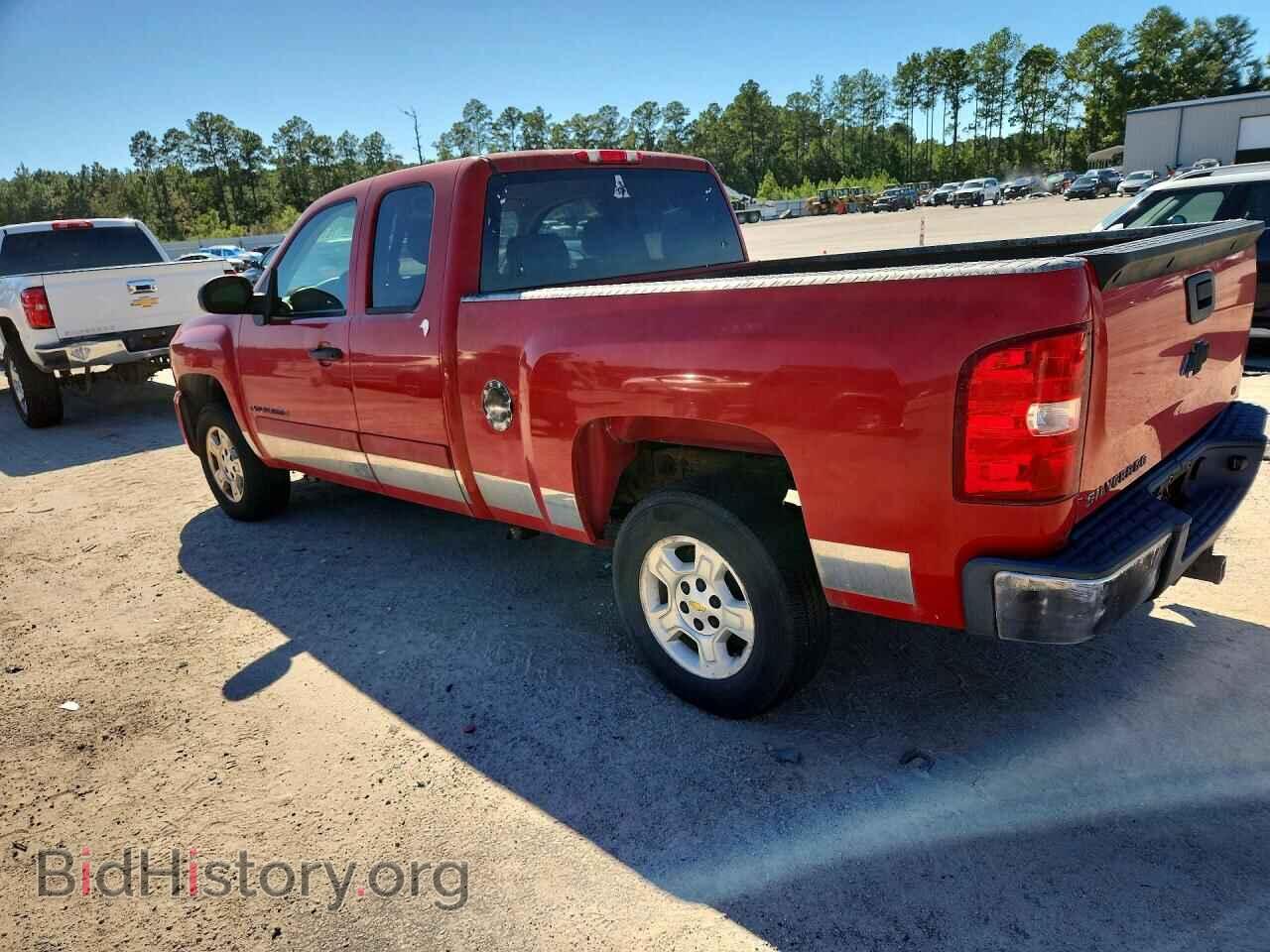 2007 CHEVROLET SILVERADO - VIN: 2GCEC19J171668872 - Фото 2