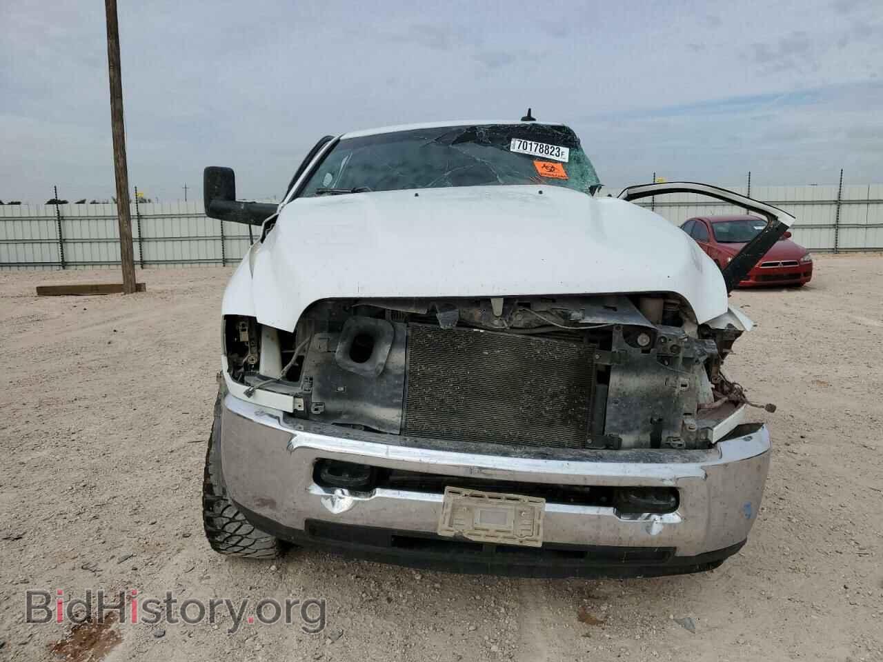 2017 RAM All Models - VIN: 3C6UR5DL4HG725396 - Photo 5