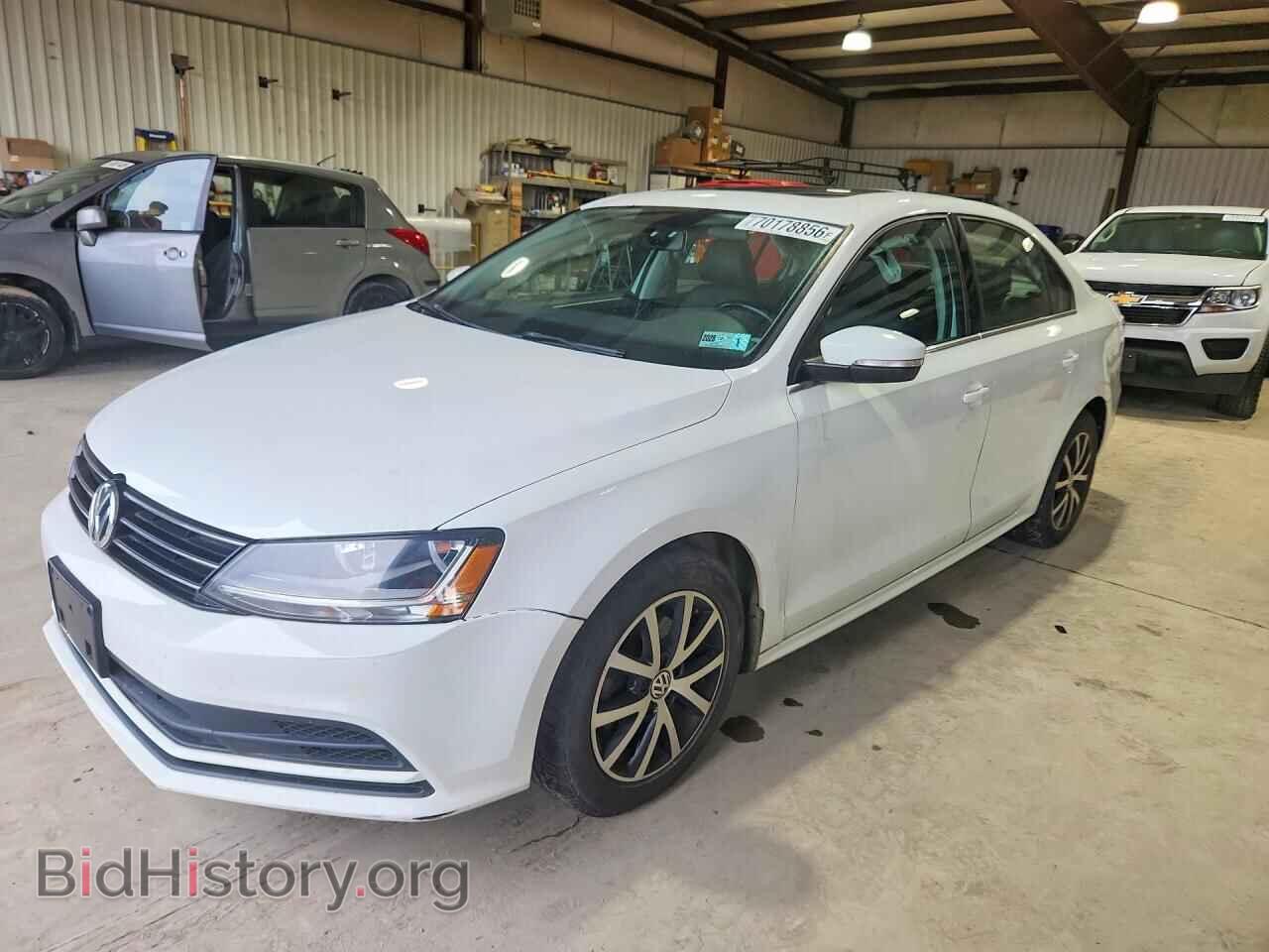 Фотография 3VWDB7AJ1HM360573 - VOLKSWAGEN JETTA 2017