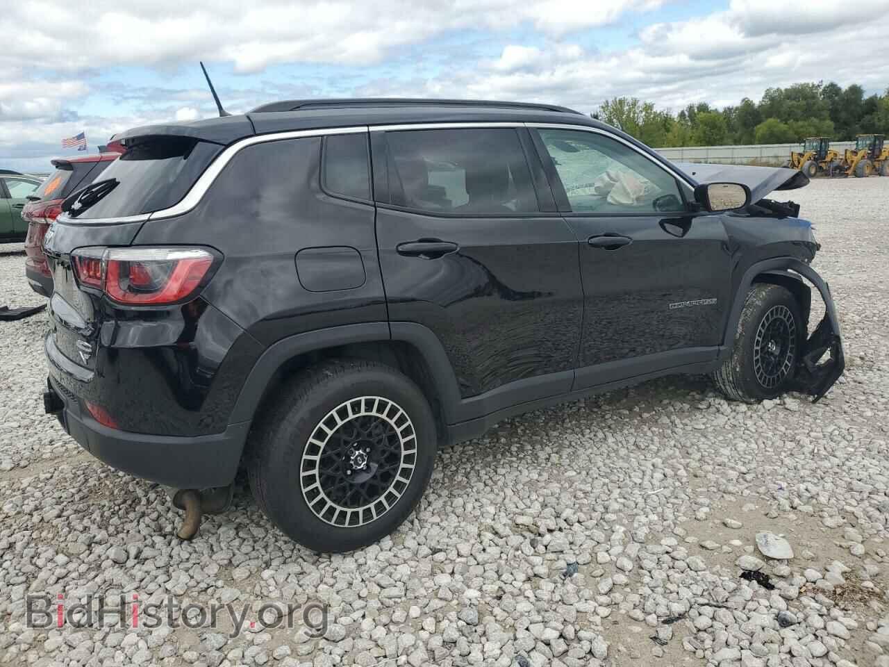 2017 JEEP COMPASS - VIN: 3C4NJDBB3HT680810 - Фото 3