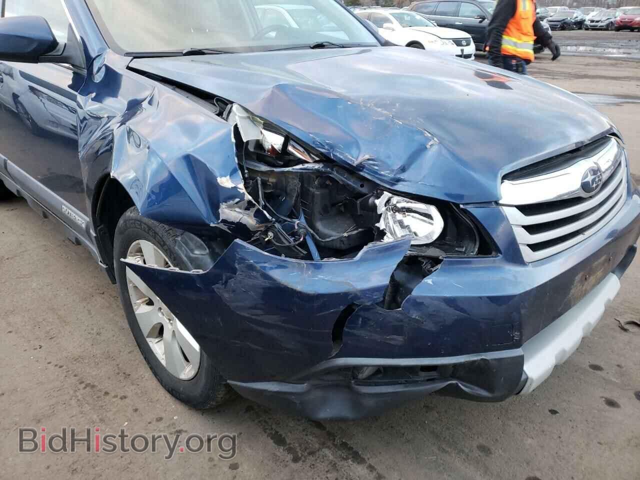 2011 SUBARU OUTBACK - VIN: 4S4BRBKC8B3316681 - Photo 9
