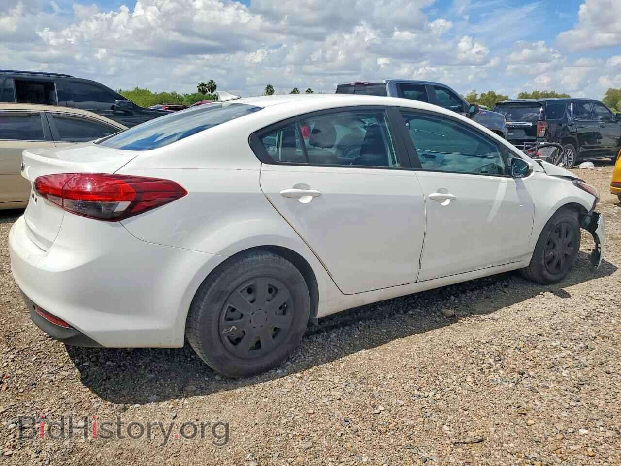 2018 KIA FORTE - VIN: 3KPFK4A79JE205378 - Фото 3