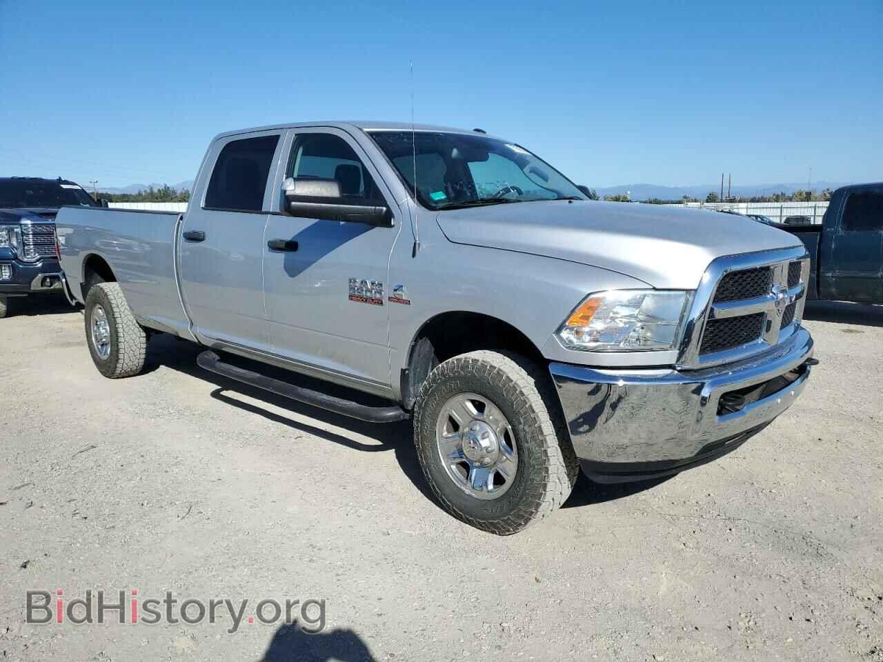 2016 RAM All Models - VIN: 3C6UR5HL8GG279374 - Photo 4