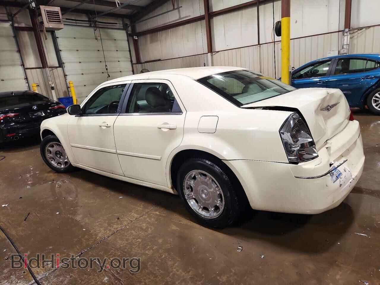 2005 CHRYSLER 300 - VIN: 2C3AA53G45H503481 - Photo 2