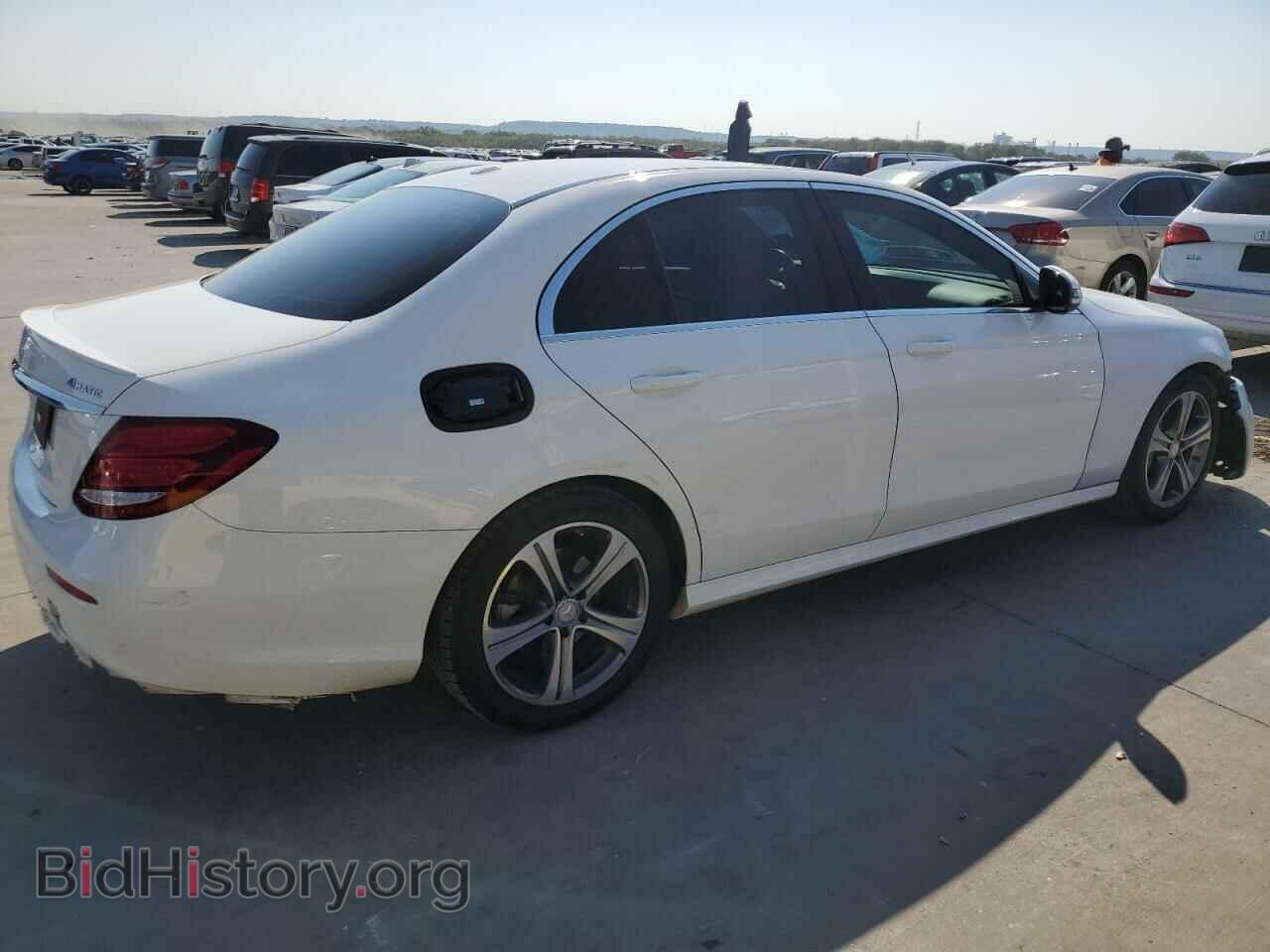 2017 MERCEDES-BENZ E-CLASS - VIN: WDDZF4KB7HA096863 - Фото 3