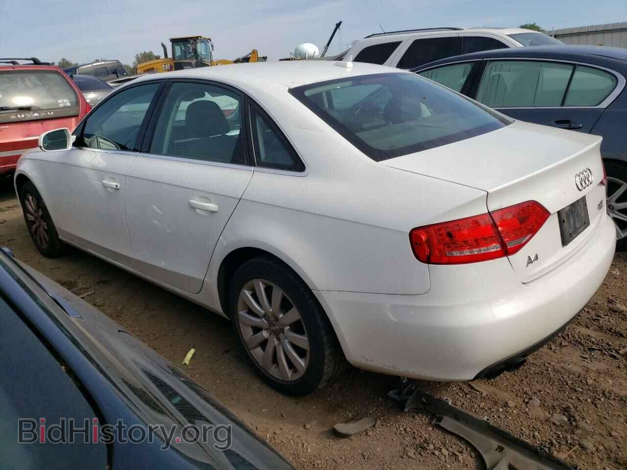 2011 AUDI A4 - VIN: WAUFFAFL9BN007872 - Фото 2