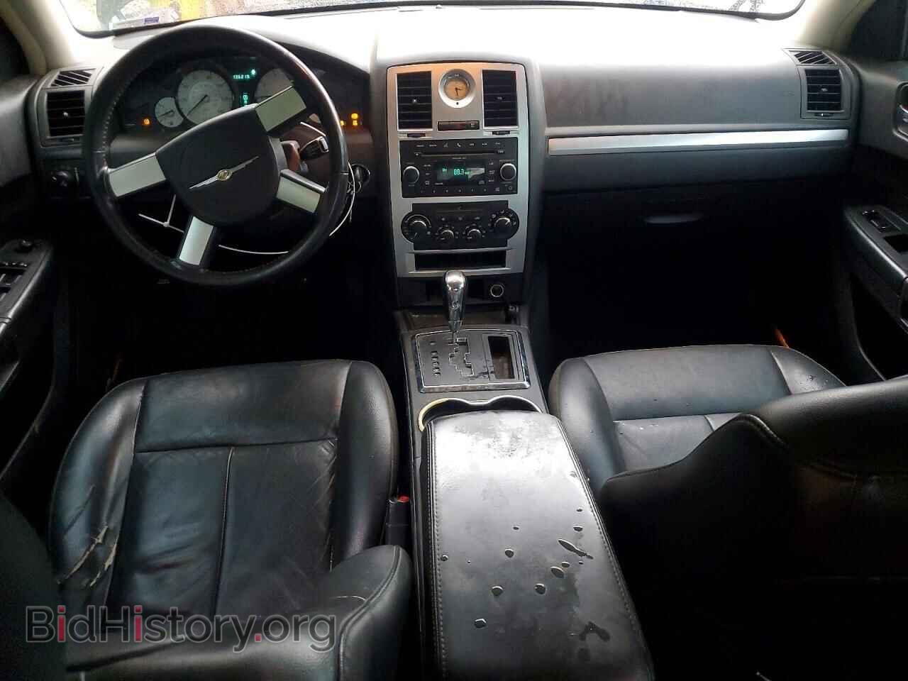 2010 CHRYSLER 300 - VIN: 2C3CA5CV9AH176996 - Фото 8
