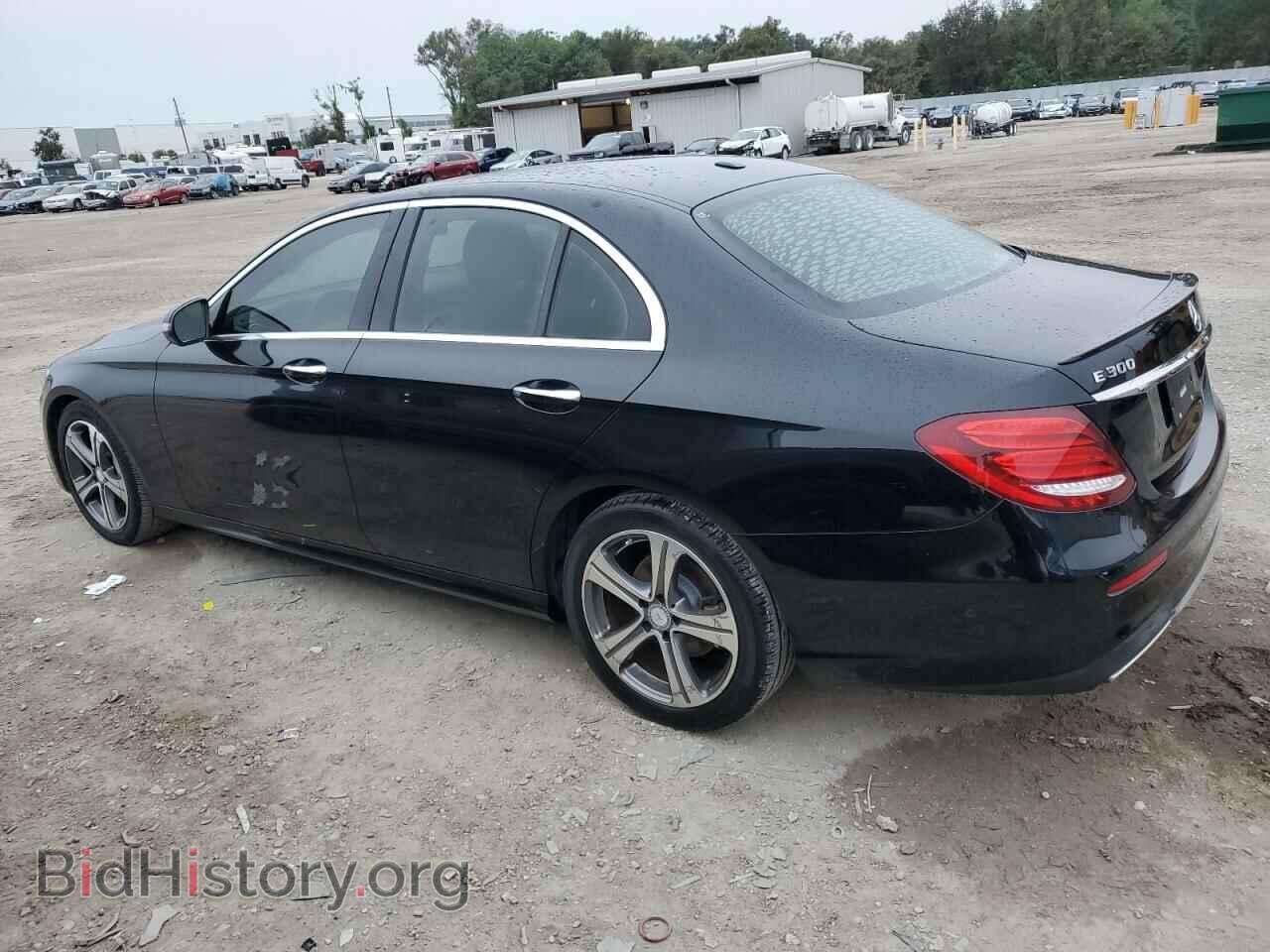 2017 MERCEDES-BENZ E-CLASS - VIN: WDDZF4JB0HA102116 - Фото 2