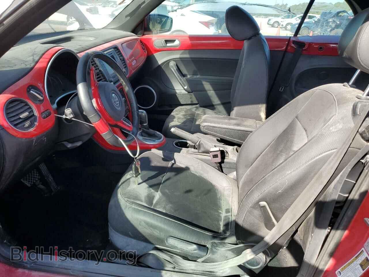 2018 VOLKSWAGEN BEETLE - VIN: 3VW5DAAT1JM516808 - Фото 7