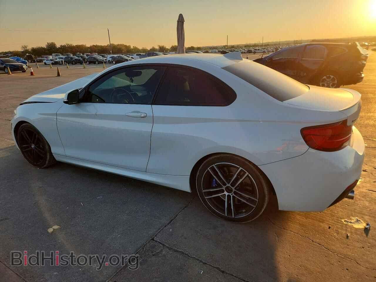 2019 BMW M2 - VIN: WBA2J7C55KVD61106 - Photo 2
