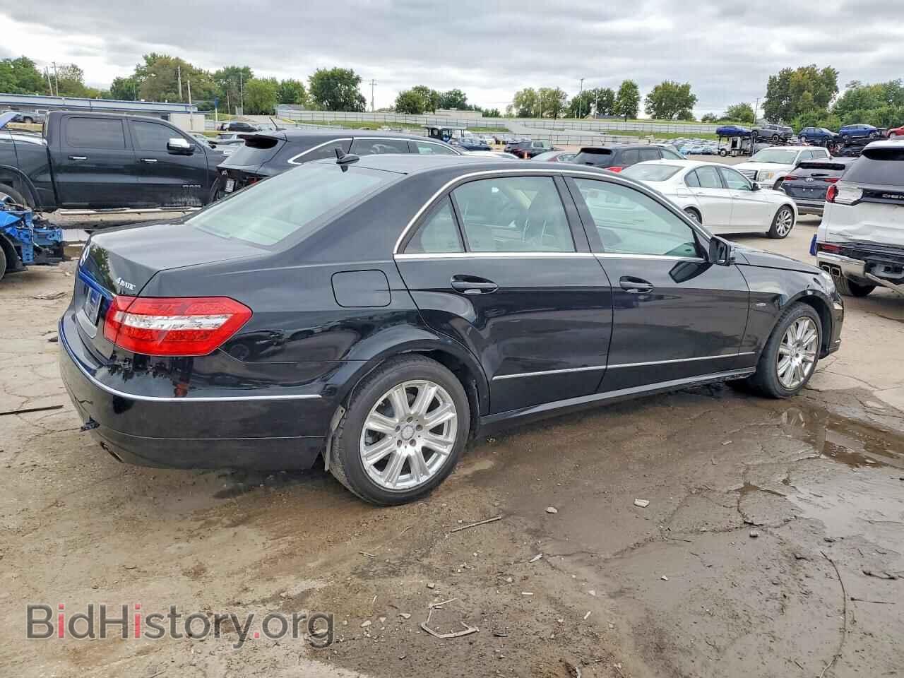 2012 Mercedes-Benz E-CLASS (VIN WDDHF8JB2CA549638) — photo 3 of 12
