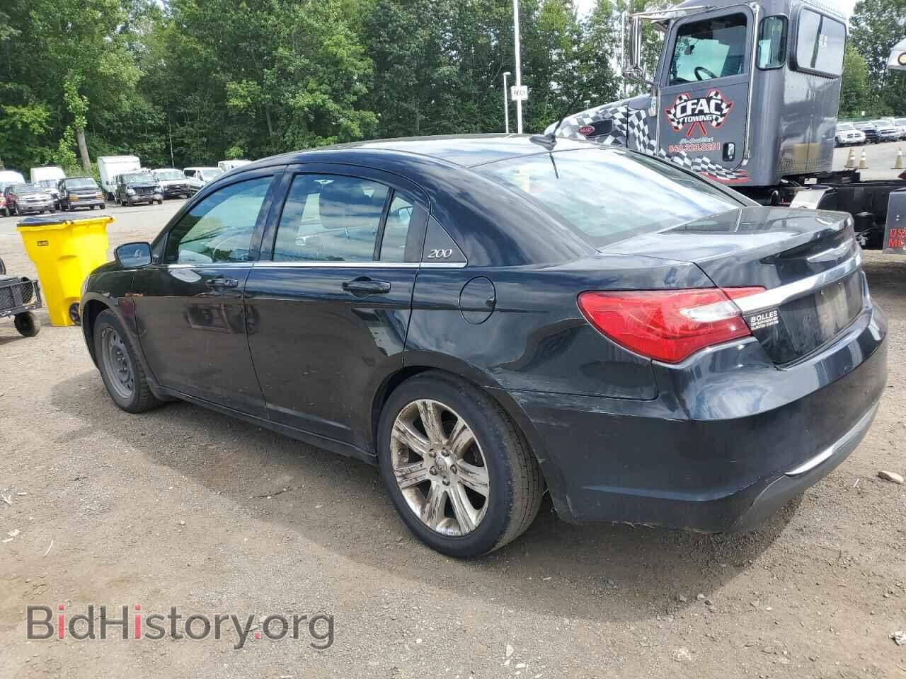 2012 CHRYSLER 200 - VIN: 1C3CCBBG1CN106351 - Фото 2