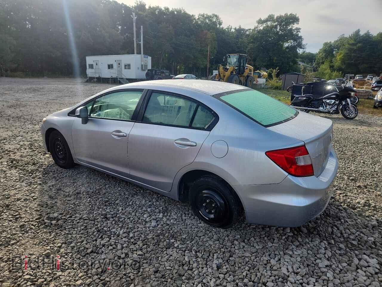 2012 HONDA CIVIC - VIN: 2HGFB2F54CH597674 - Фото 2