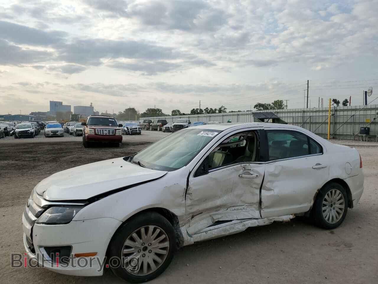 Фотография 3FADP0L32AR401950 - FORD FUSION 2010